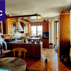 Penthouse na dlani: Zažite luxus rodinného domu nad mestom Komárno