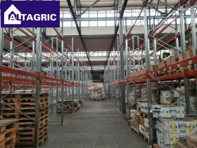 Sklad s regalmi na palety - Nové Zámky