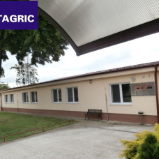 CZ 3276 - Na predaj administratívno - obchodná budova pri centre mesta Komárno