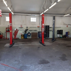  Ponúkame Vám na prenájom kompletne zariadenú dielňu, lokalita: Harčáš (Komárno).