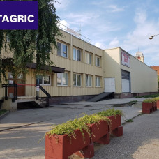Budova bývalej tlačiarne v Komárne na predaj (vzhľadom na polohu predpokladáme iné komerčné využitie nehnuteľnosti - napr supermarket a pod.)