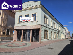 Investičná polyfunkčná budova v historickom centre Komárna – Župná ul. na predaj