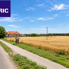 EXKLUZÍVNY KOMERČNÝ POZEMOK PRI BUDÚCEJ BIEDRONKE – TRHOVÁ HRADSKÁ